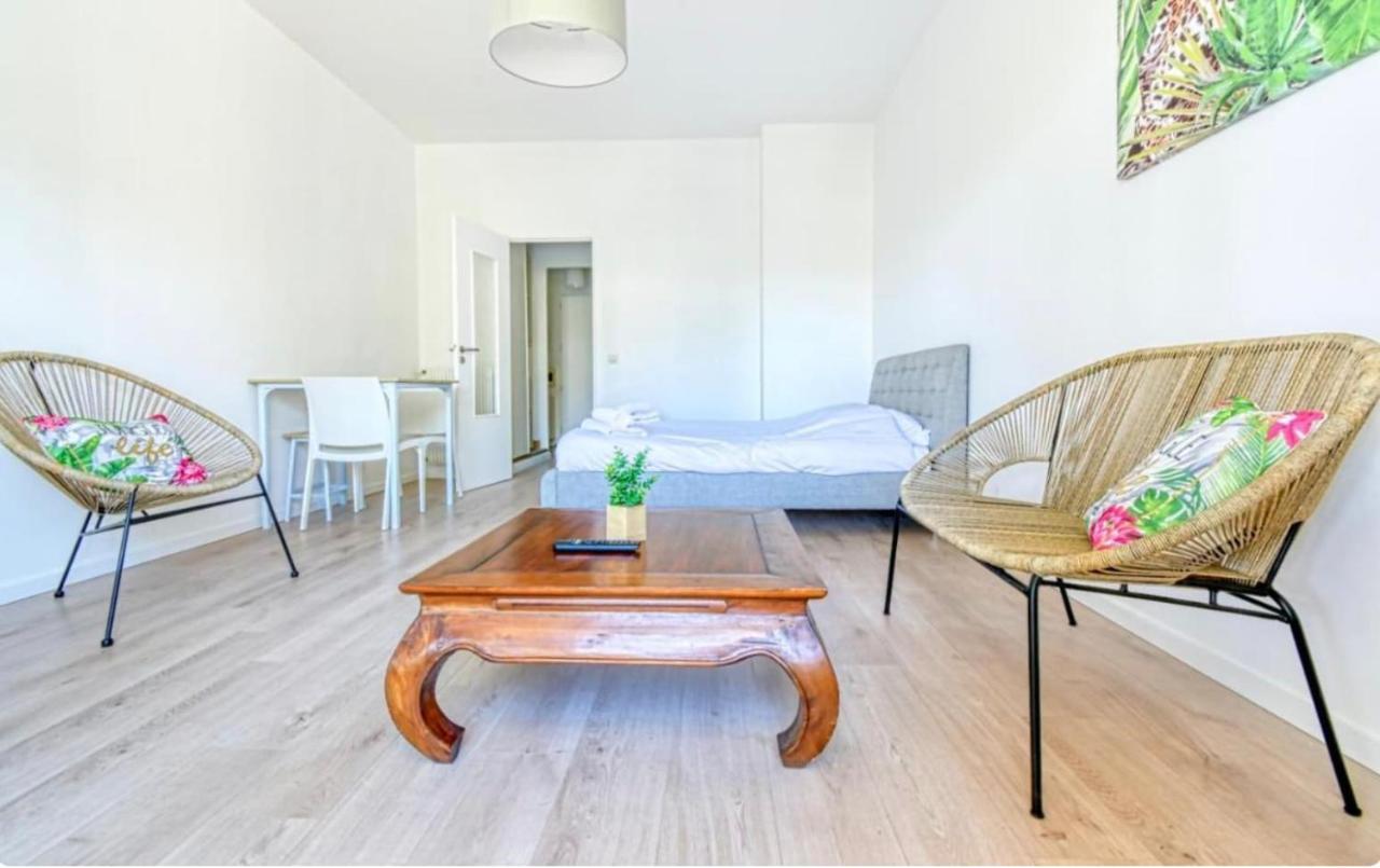 Superbe Studio Lumineux Sur Cannes Avec Terrasse ! A Quelques Minutes De La Celebre Rue D'Antibes ! Zewnętrze zdjęcie